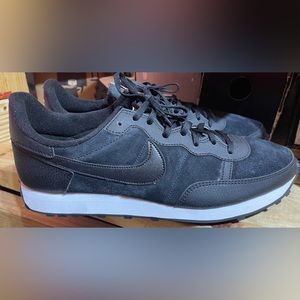 Sz 13 Nike Challenger OG SE